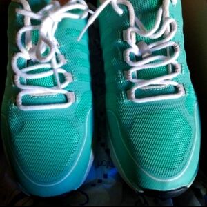 Womens Size 9 Dr. Comfort Seafoam Green & White BRAND NEW!